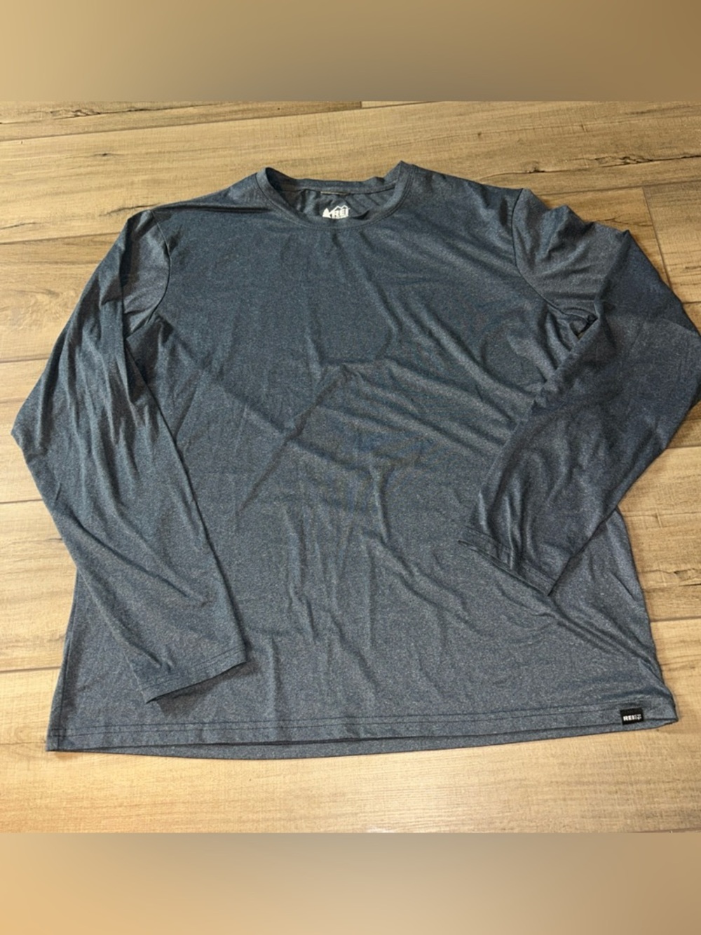 REÍ COOP Base Layer Tee Shirt Mens L Gray Hiking Outdoors Camping Athleisure